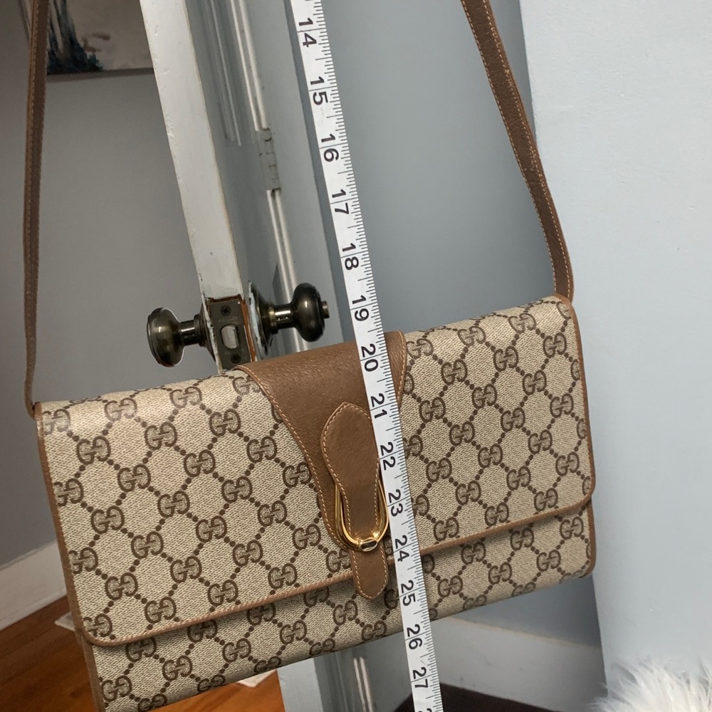 Authentic vintage Gucci brown signature crossbody, shoulder bag, and Cluch - Picture 9 of 17